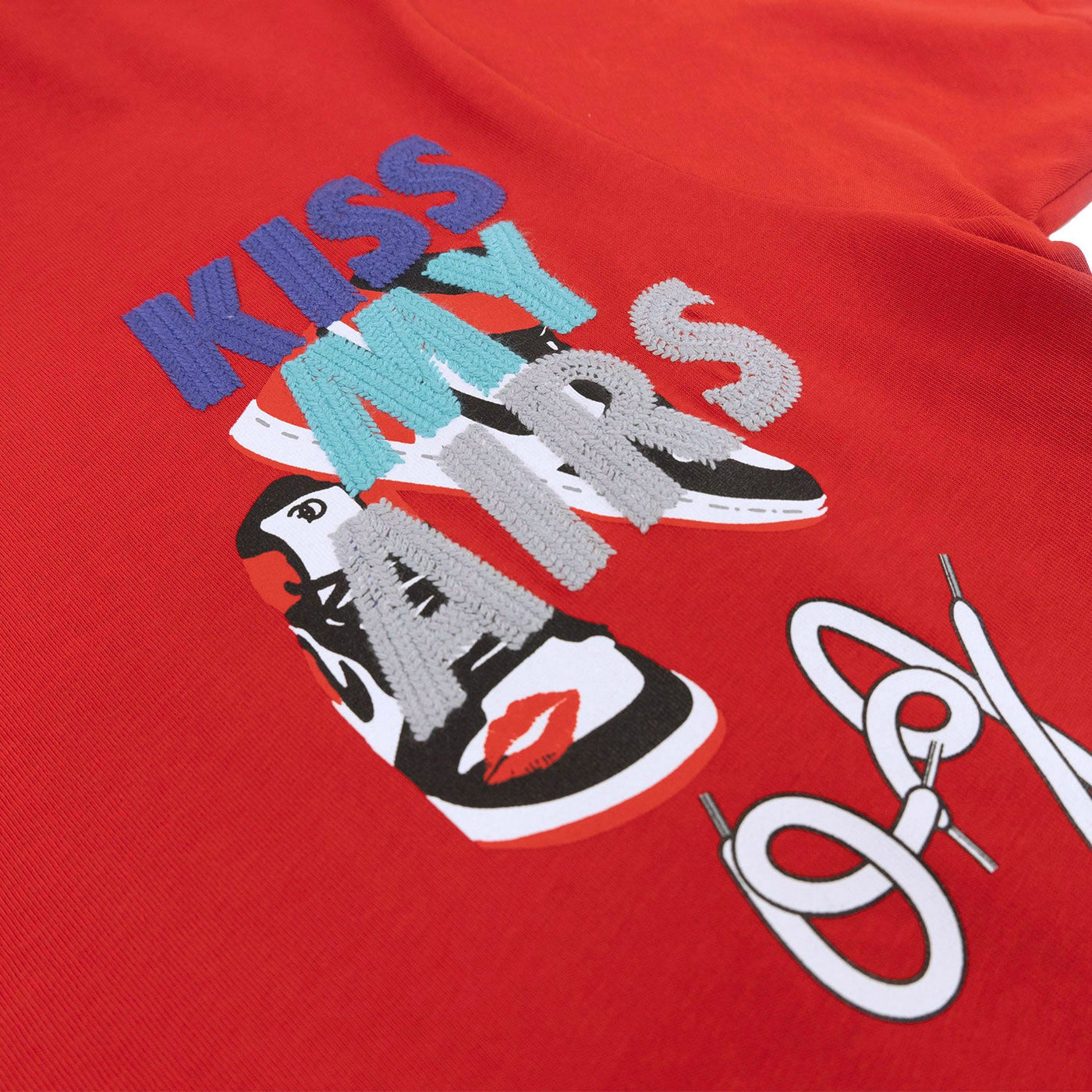 F167 "KISS My Air" Tee -Red