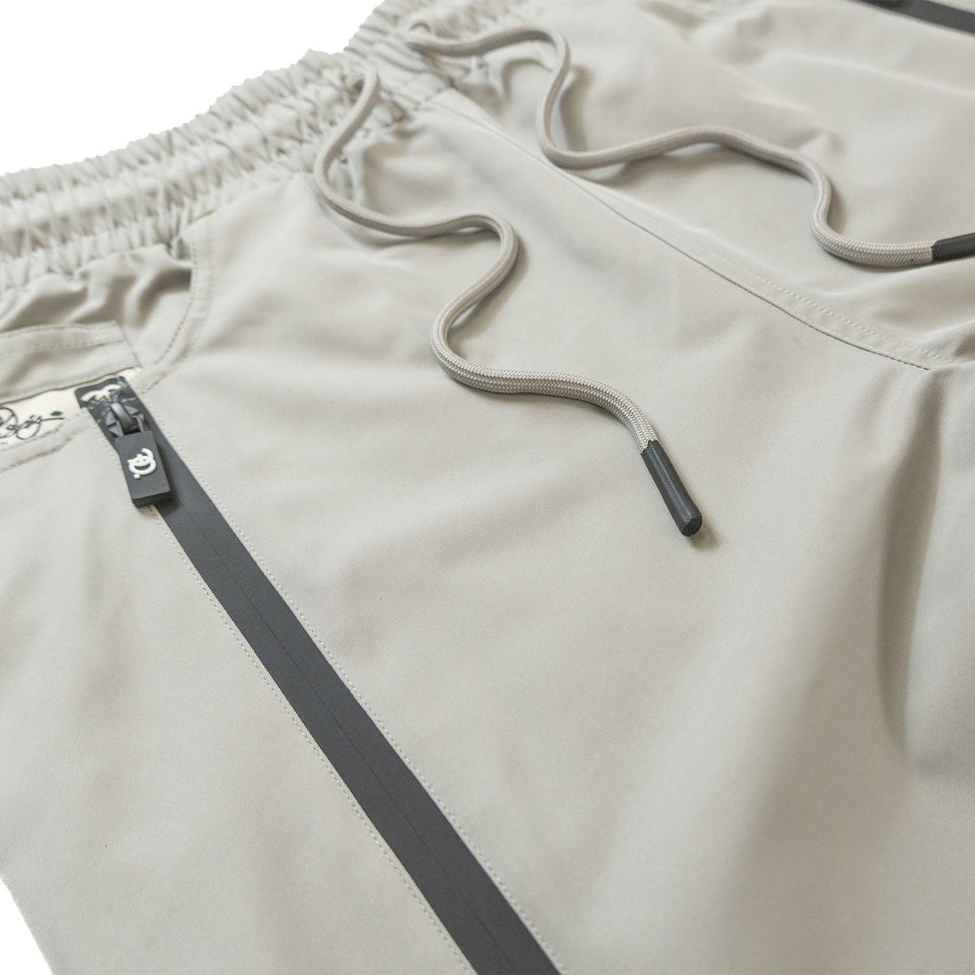 F1736 Zerelly Nylon Stacked Pants - Gray